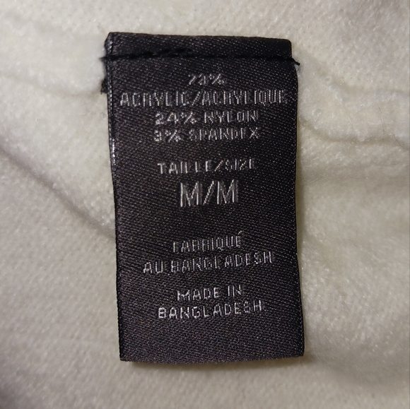 New Cozy White Ball Knit Sweater - Picture 5 of 6